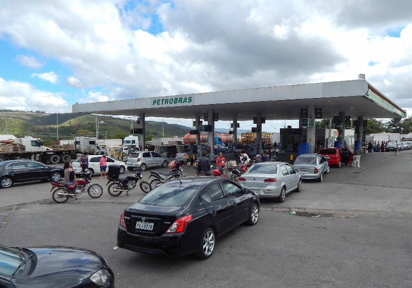 As confusões por trás da política de reajuste de preços da Petrobras