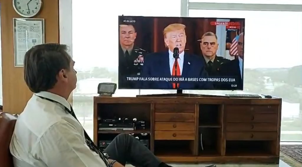 Uma escalada militar, em meio à “crise pandêmica”