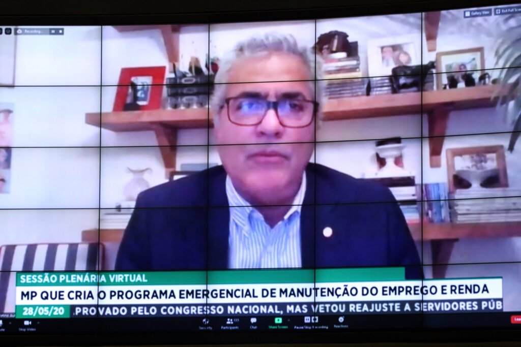 Frente parlamentar se reúne com Maia para discutir mercado de gás natural