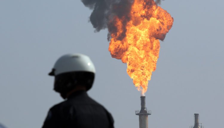 Produtores de xisto dos EUA, atingidos por queda nos preços do petróleo, podem registrar o pior trimestre desde 2016